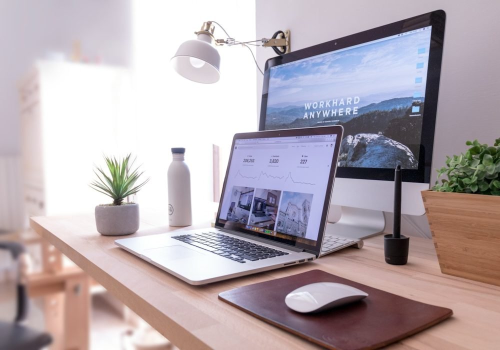 Servicios - Programador y Analista en Barcelona